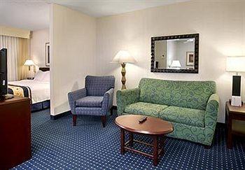 Springhill Suites By Marriott Waterford / Mystic New London Exterior photo